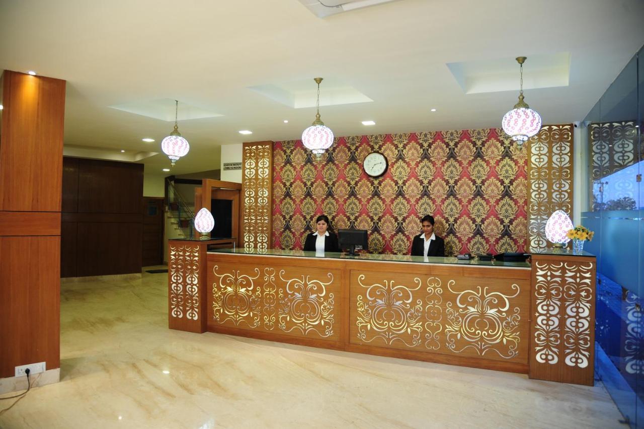 Hotel Grand Sharan Катра Екстериор снимка