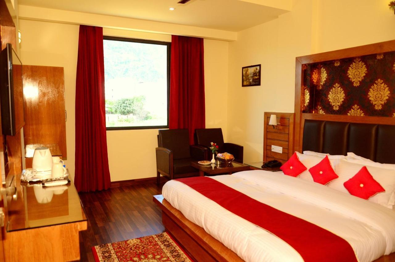 Hotel Grand Sharan Катра Екстериор снимка