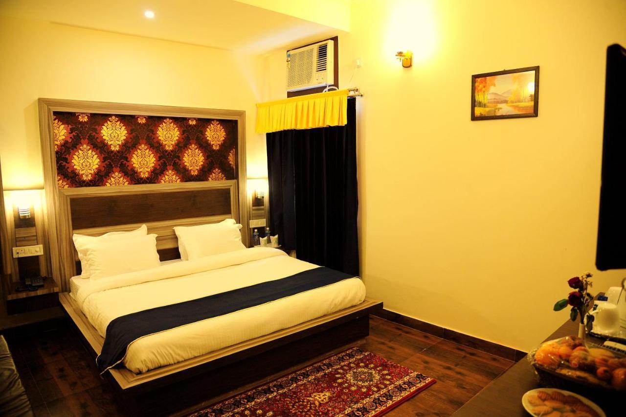 Hotel Grand Sharan Катра Екстериор снимка