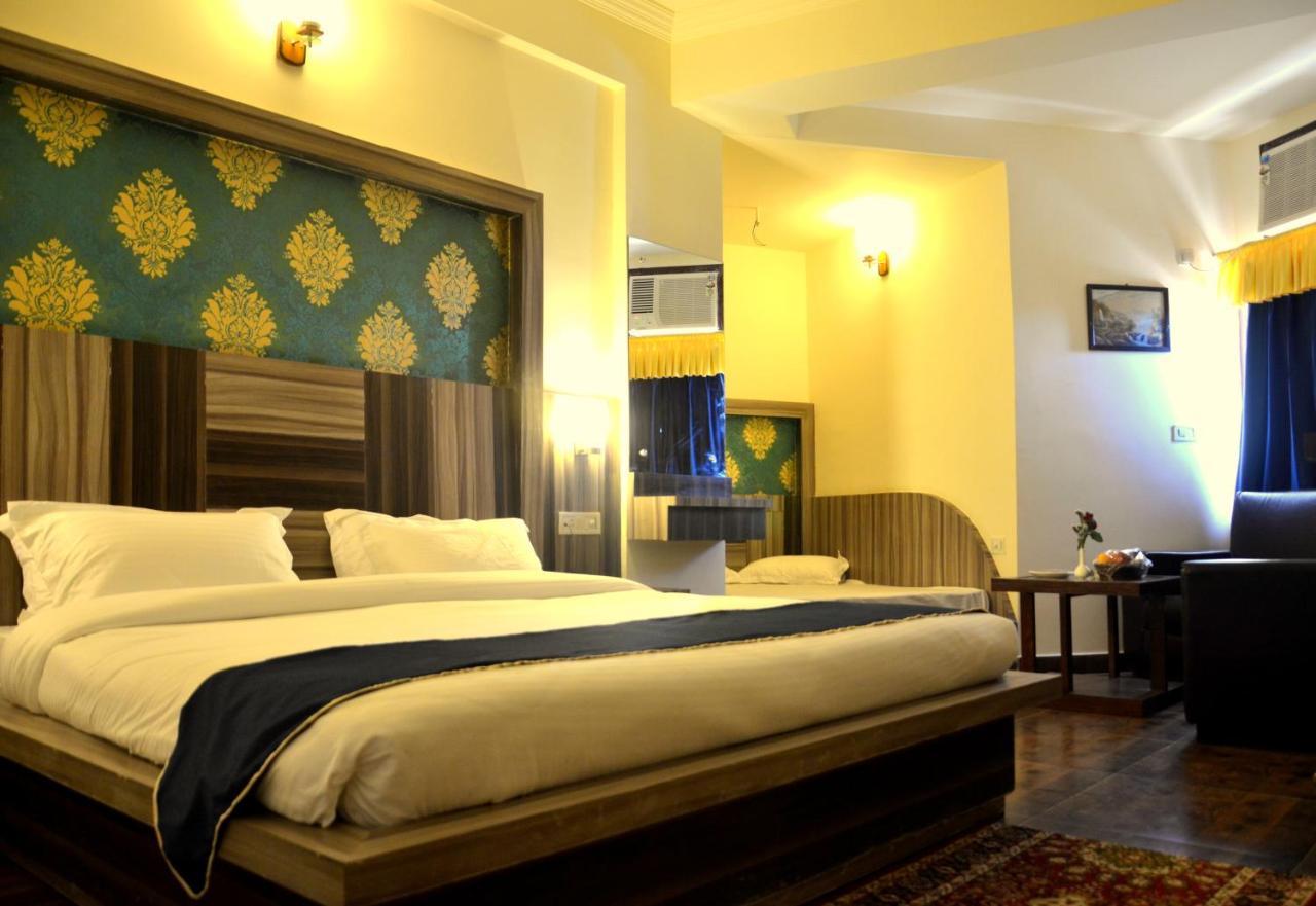 Hotel Grand Sharan Катра Екстериор снимка