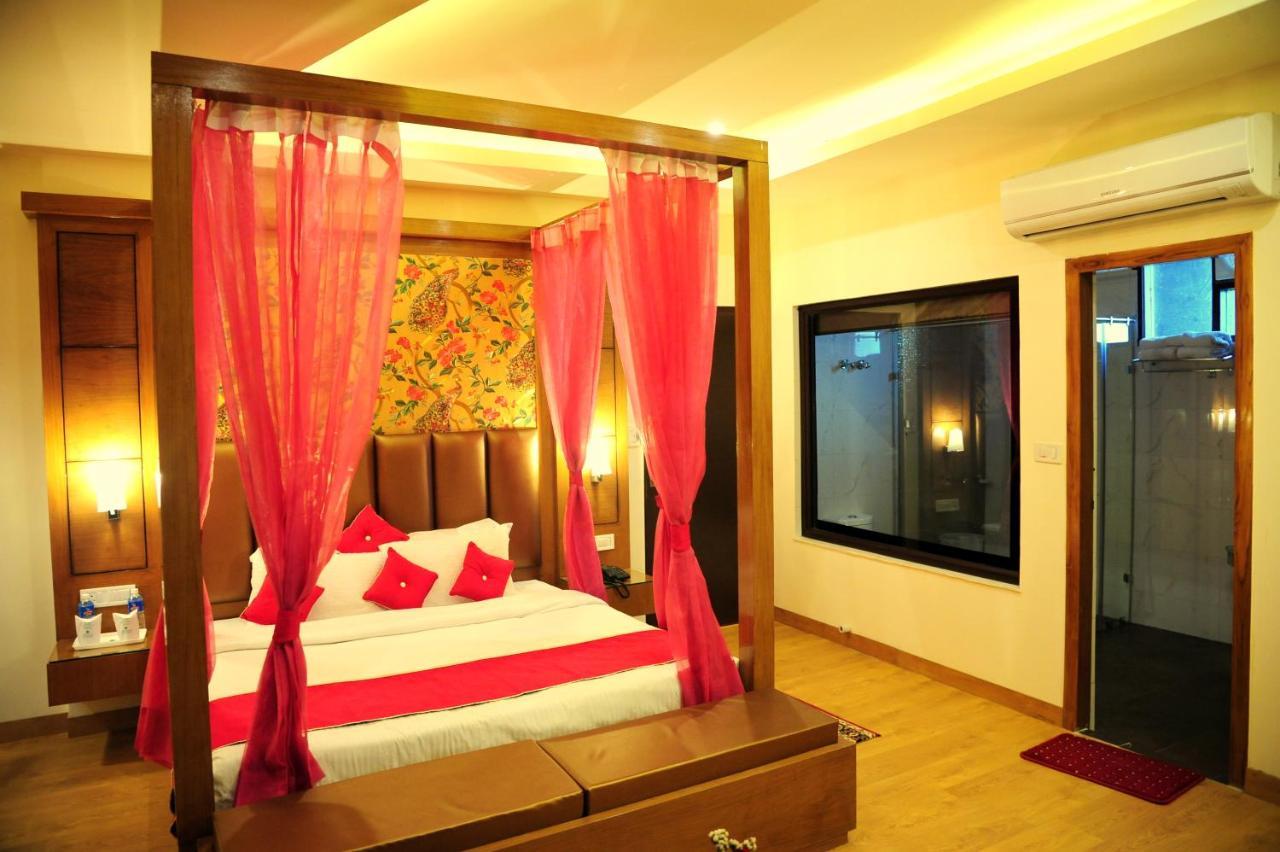 Hotel Grand Sharan Катра Екстериор снимка