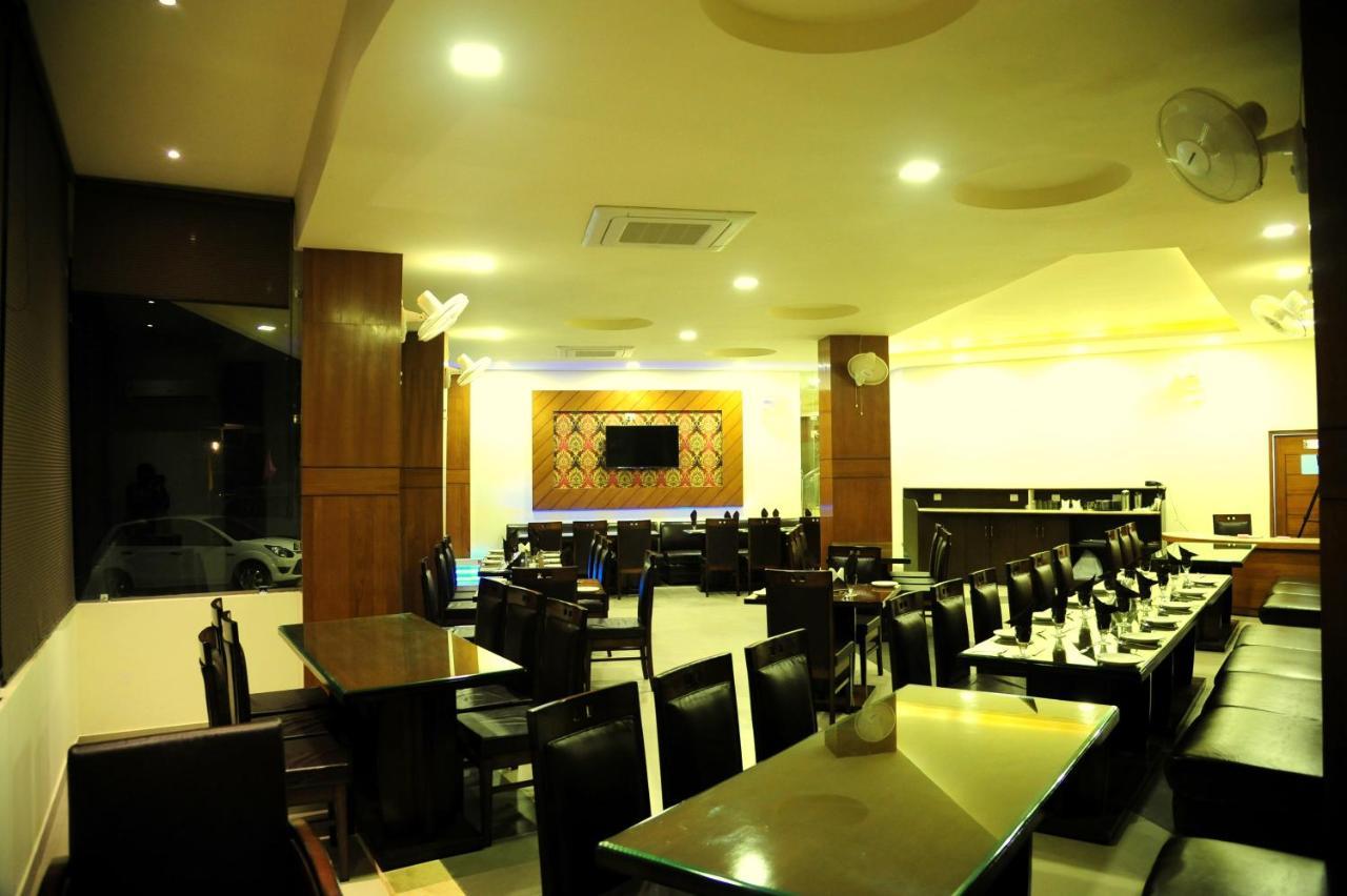 Hotel Grand Sharan Катра Екстериор снимка