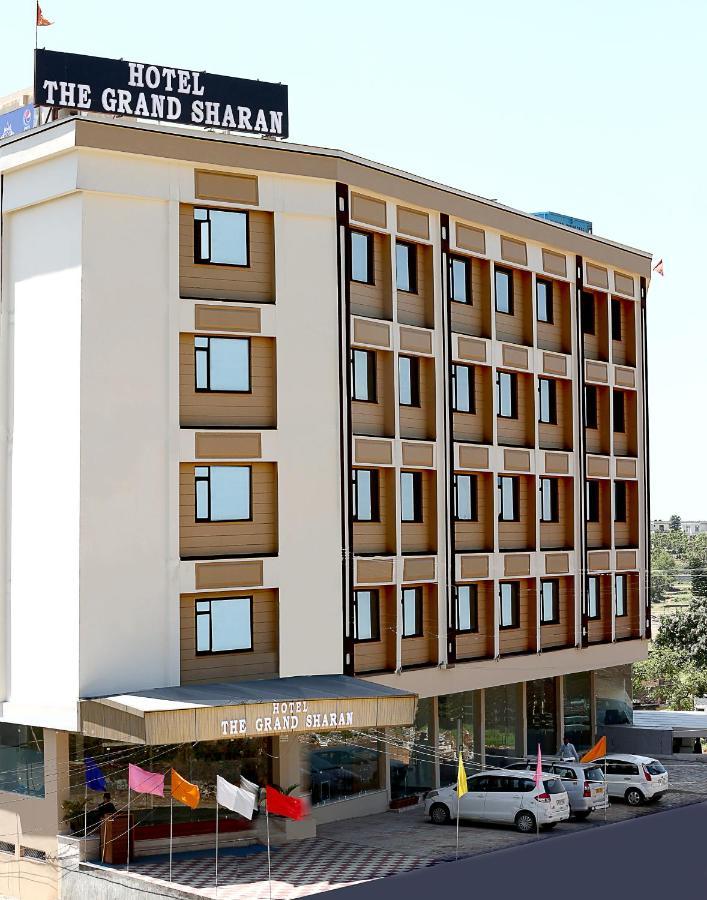 Hotel Grand Sharan Катра Екстериор снимка
