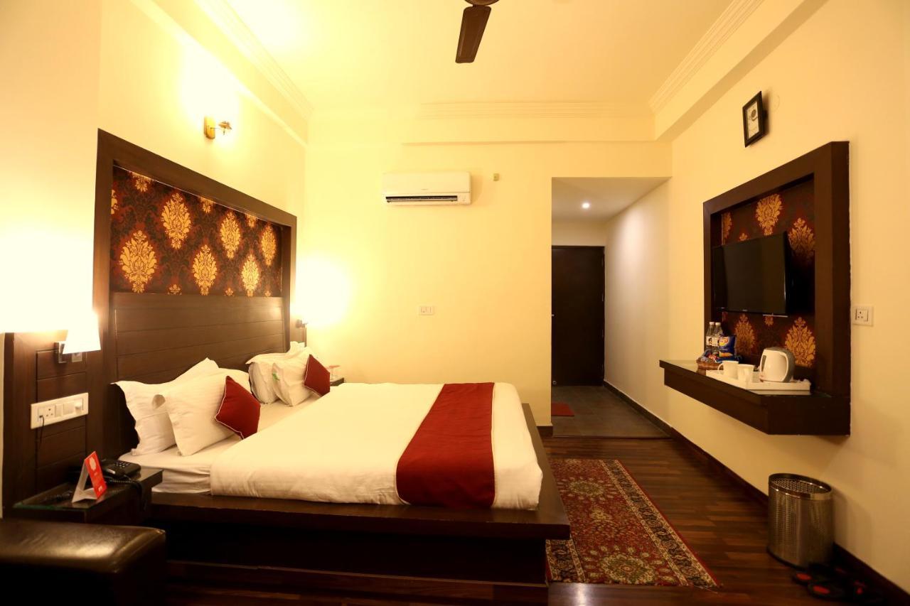 Hotel Grand Sharan Катра Екстериор снимка