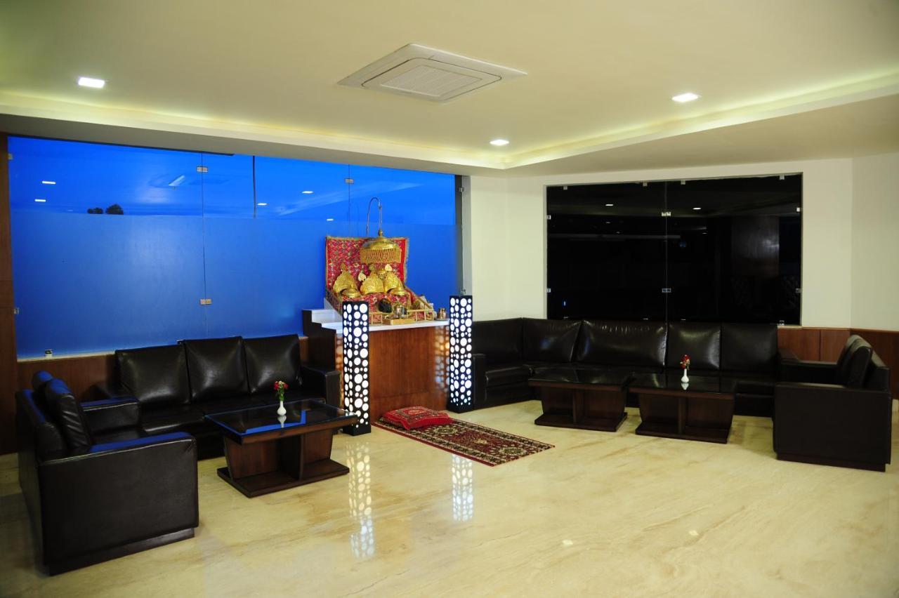 Hotel Grand Sharan Катра Екстериор снимка