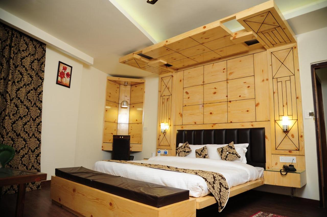 Hotel Grand Sharan Катра Екстериор снимка