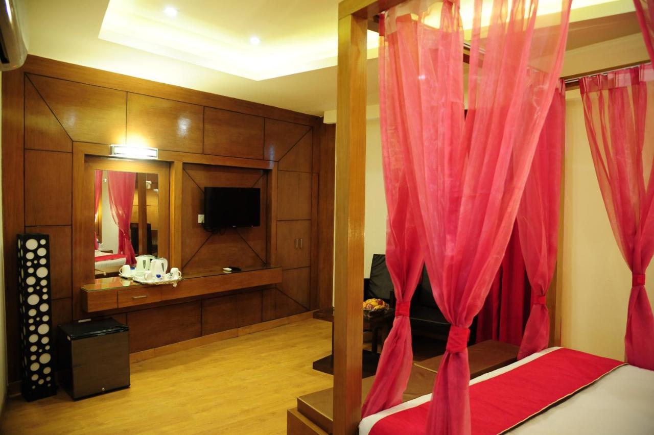 Hotel Grand Sharan Катра Екстериор снимка